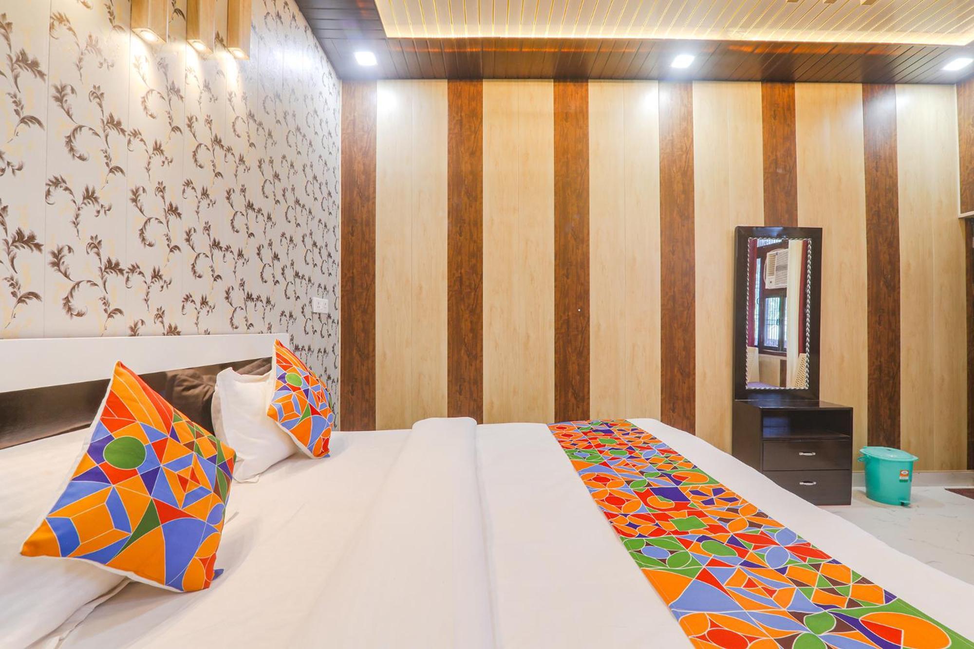 Fabhotel Uma Yugul Ayodhya Eksteriør bilde